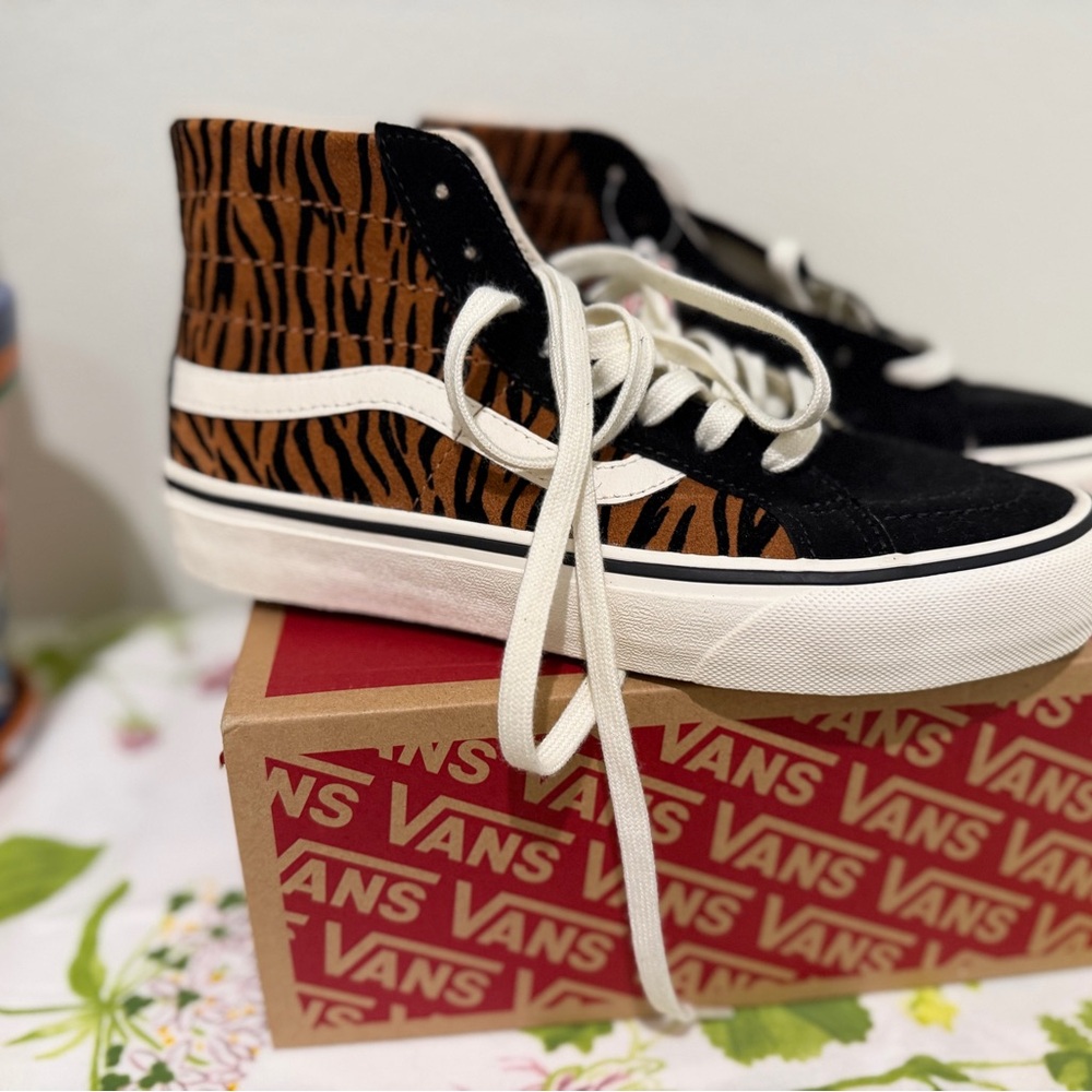 New Vans Classic High-Top Sneakers with Gum Sole